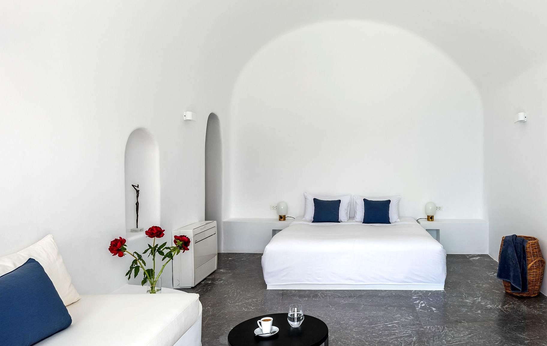 Chelidonia Luxury Suites